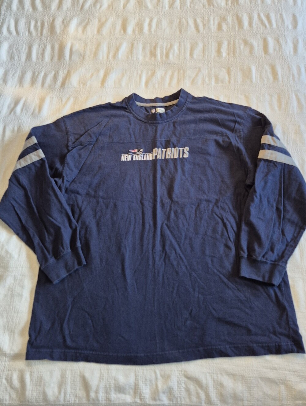 New England Patriots men's 2XL long sleeve shirt VGUC